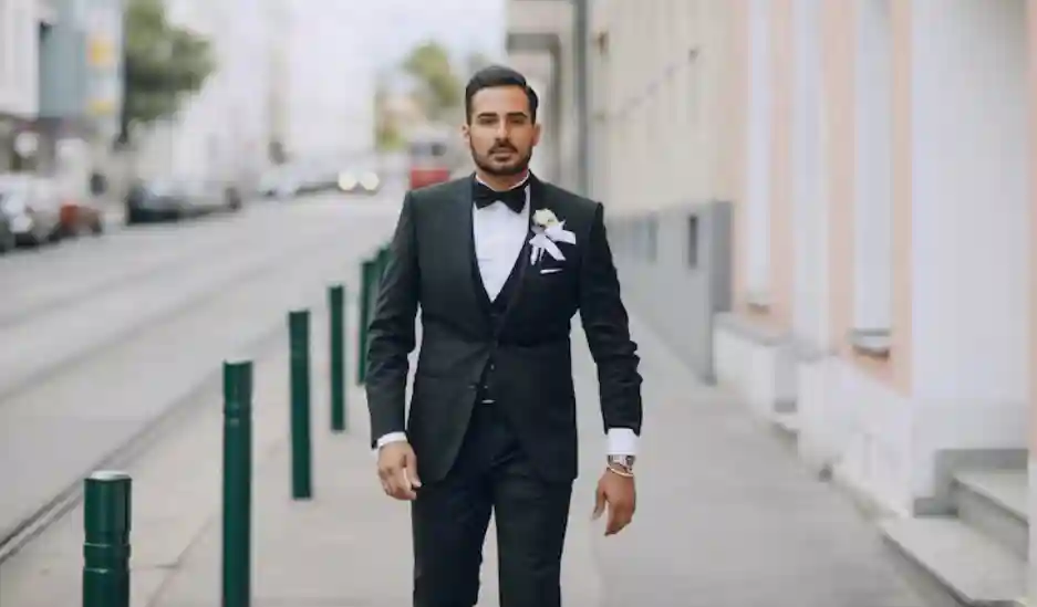 Von klassisch bis modern: Den Bräutigam Anzug passend zum Hochzeitsthema wählen